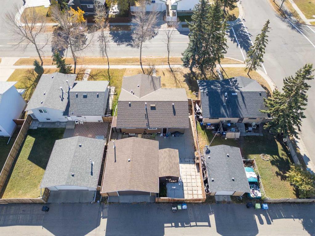Fifth View of 6108 28 Avenue NE, Pineridge, Calgary, Alberta, T1Y 3C9