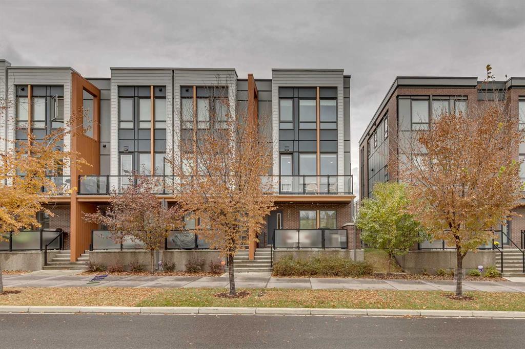 3225 39 Street NW, A2260396, Alberta,