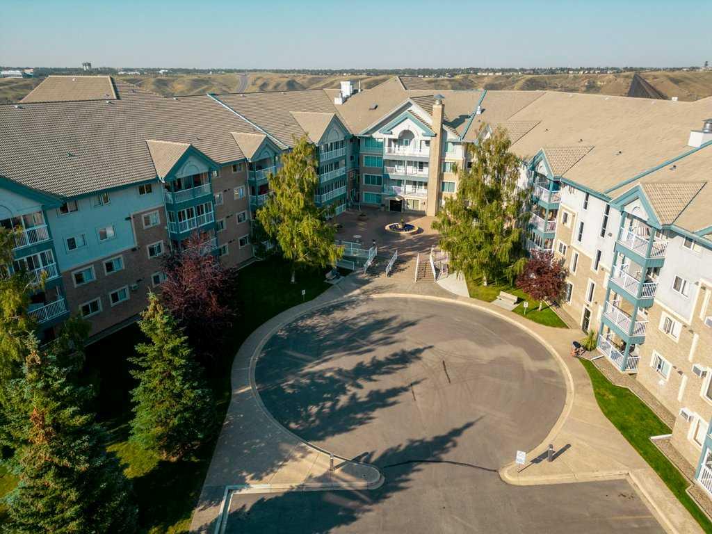 316, 75 1 Avenue S, A2260436, Alberta,