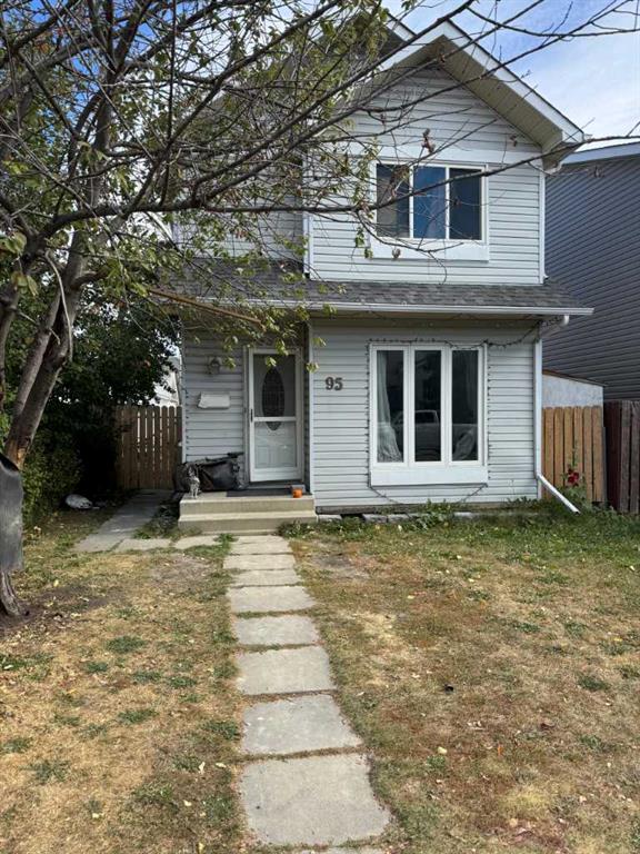 95 Castlegreen Close , A2260442, Alberta,