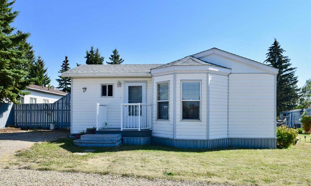 13 East Loop  , A2260455, Alberta,