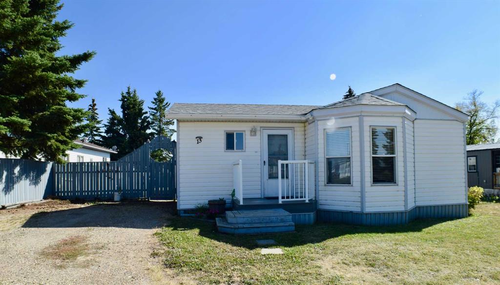 Fifth View of 13 East Loop  , NONE, Joffre, Alberta, T4L 2N2