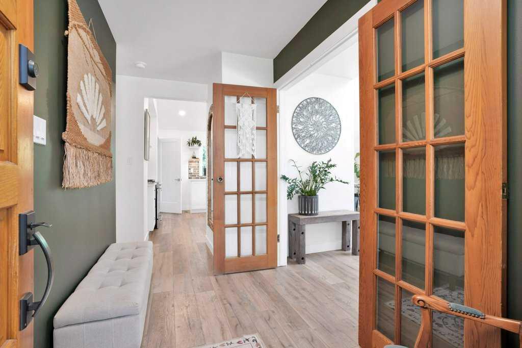 Fifth View of 4134 47 Street , Grandview, Red Deer, Alberta, T4N 1P4