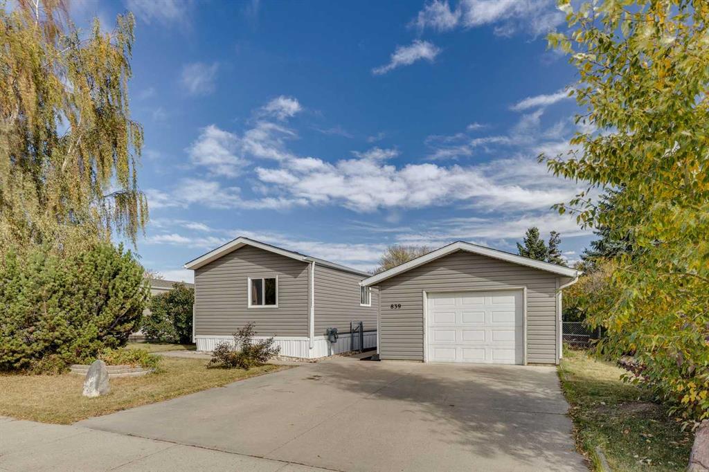 839 Madison Drive , A2260767, Alberta,