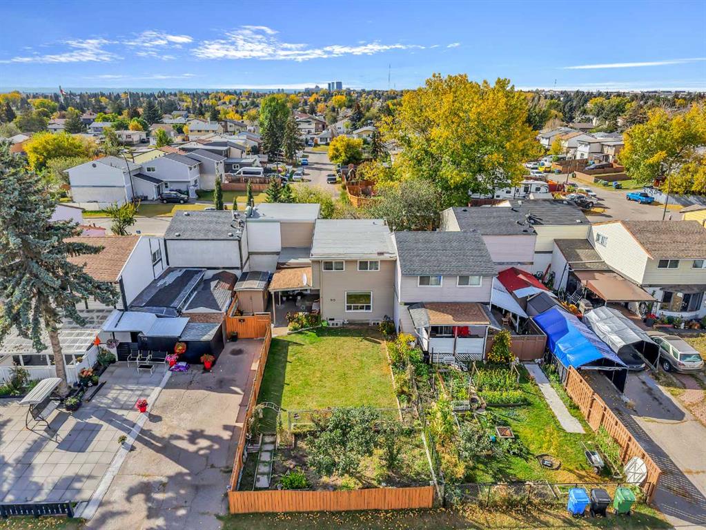 713 44 Street SE, A2260817, Alberta,