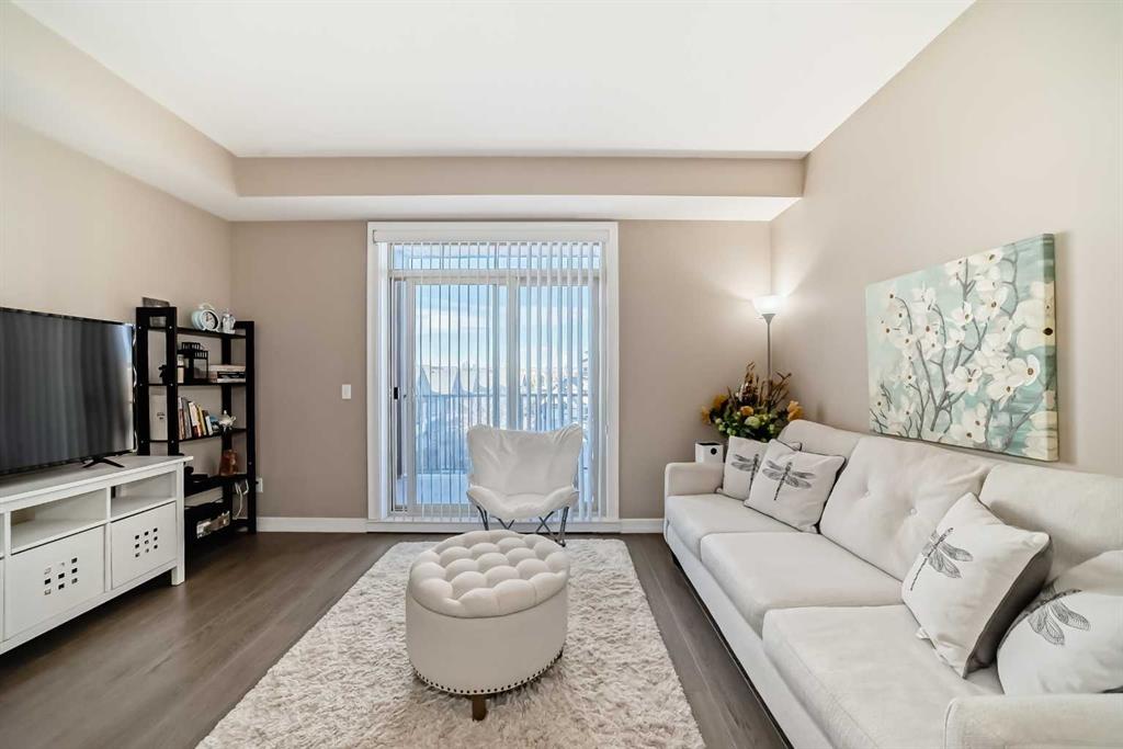301, 117 Copperpond  SE, A2260840, Alberta,