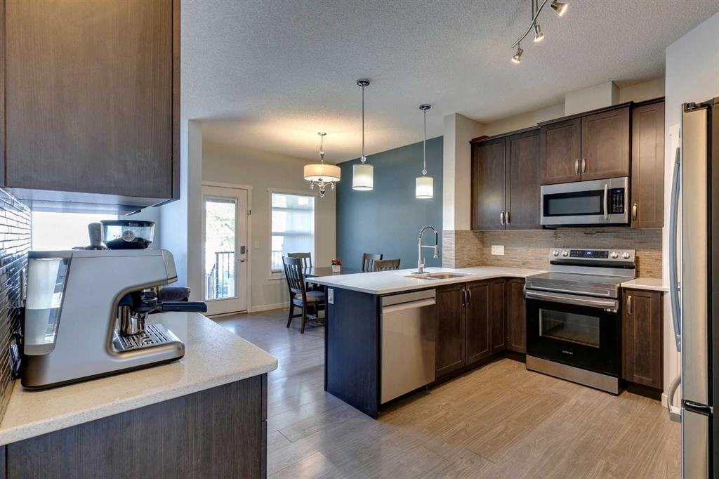 Fifth View of 105 Copperpond Landing SE, Copperfield, Calgary, Alberta, T2Z 1G6