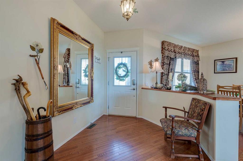 Fourth View of 40 Springbank Bay SW, Springbank Hill, Calgary, Alberta, T3H 5E4