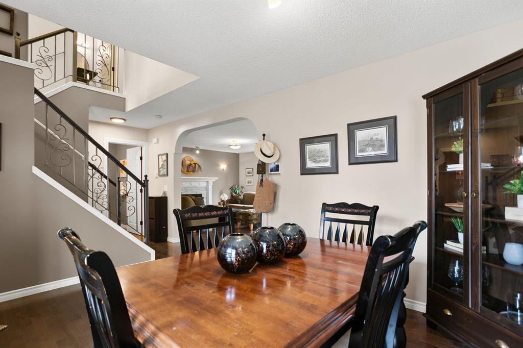 Fifth View of 20 Tuscarora Place NW, Tuscany, Calgary, Alberta, T3L 2G1