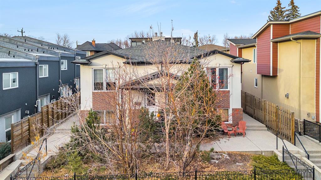 Second View of 2, 534 56 Avenue SW, Windsor Park, Calgary, Alberta, T2V 0G7