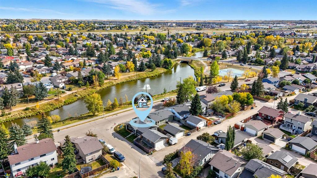 67 Summerwood Road SE, A2261184, Alberta,