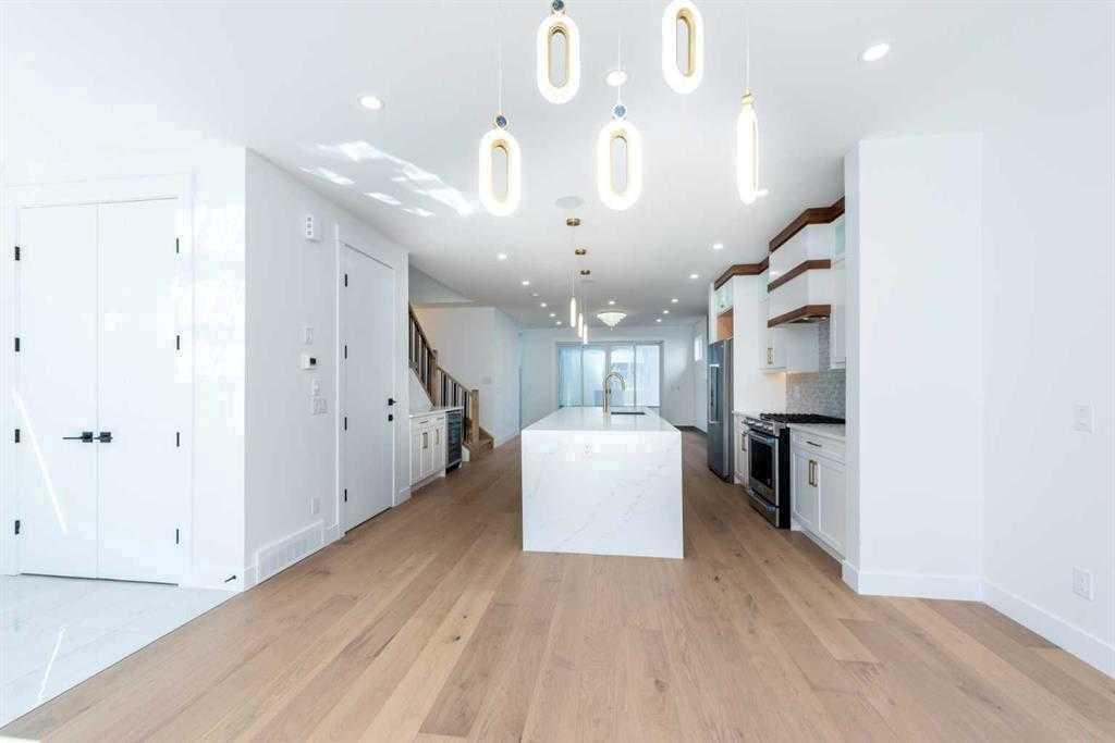 Fifth View of 105 Hartford Road NW, Highwood, Calgary, Alberta, T2K2A7