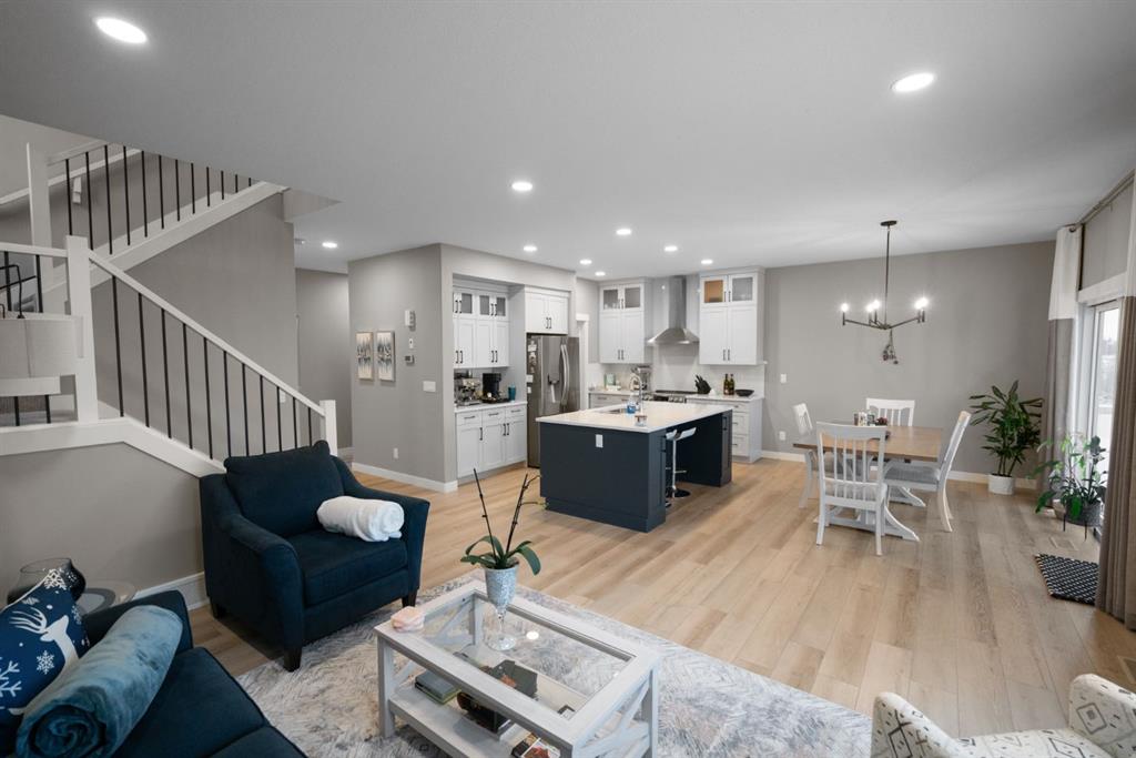 Fifth View of 5200 36 Avenue , Creekview, Camrose, Alberta, T4V 5J2