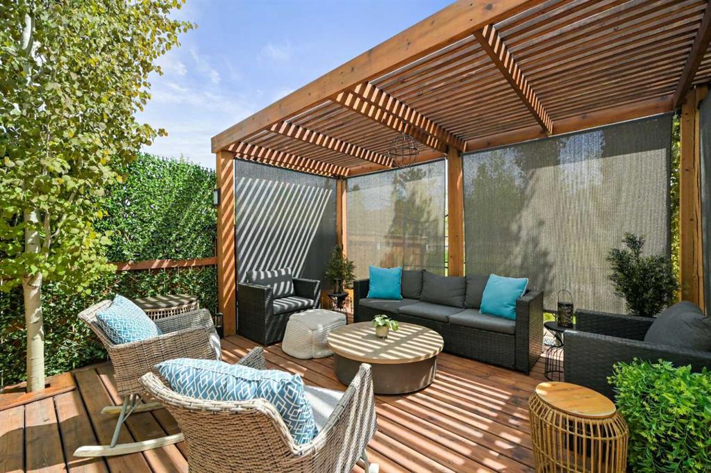 21 Cougar Ridge Close SW, A2261331, Alberta,