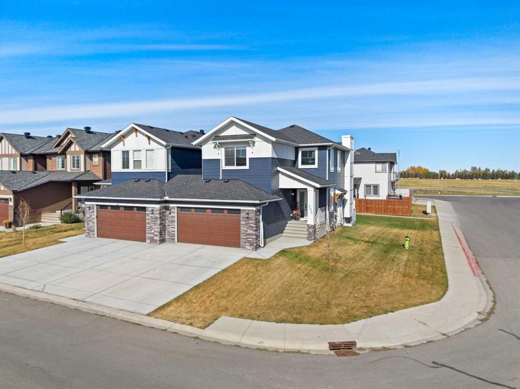 702 Edgefield Crescent , A2261345, Alberta,
