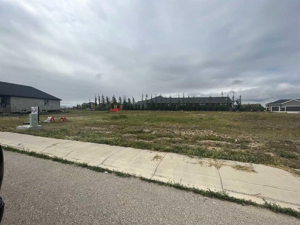 304 Muirfield Crescent , A2261429, Alberta,
