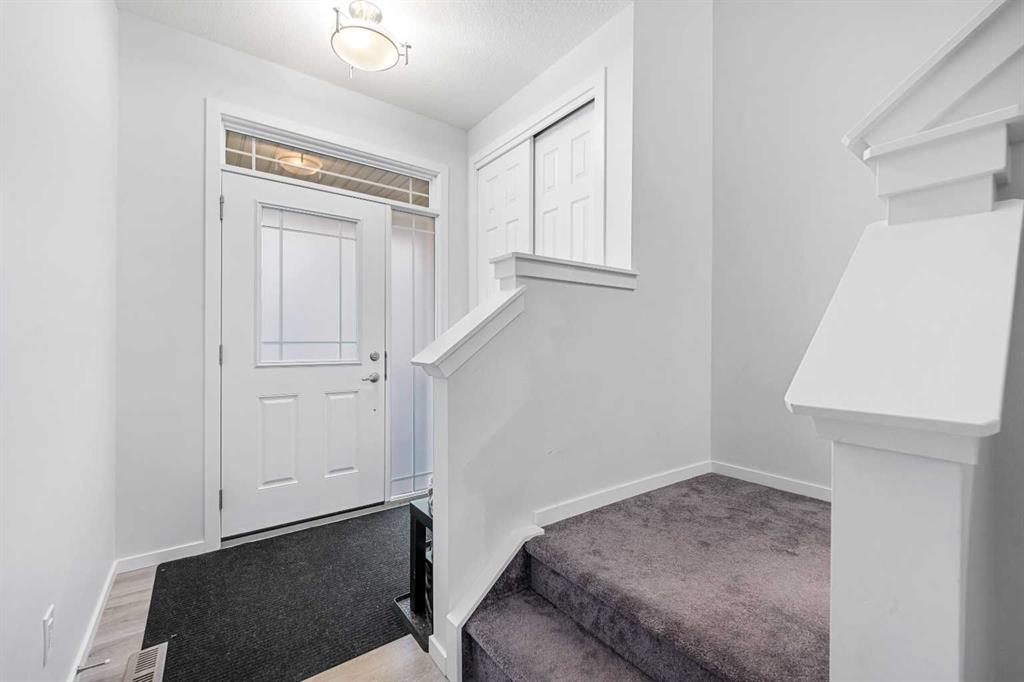 Third View of 281 Yorkville Road SW, Yorkville, Calgary, Alberta, T2X 4X3