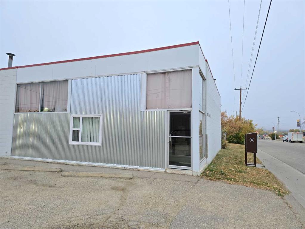 Third View of 9909 96 Avenue , Downtown, Peace River, Alberta, T8S 1R7