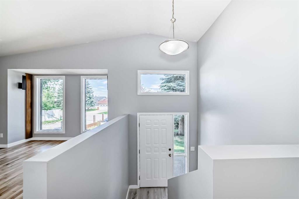 Third View of 77 Shawfield Way SW, Shawnessy, Calgary, Alberta, T2Y2Y1