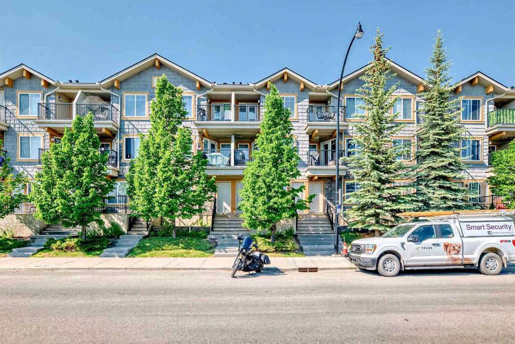 #12, 21 McKenzie Towne Gate SE, A2261649, Alberta,