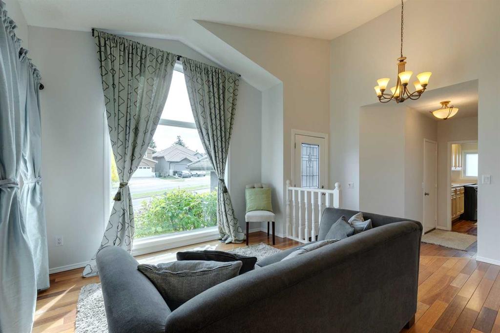 Third View of 2208 Sirocco Drive SW, Signal Hill, Calgary, Alberta, T3H 2T9