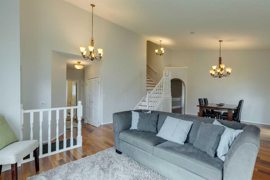 Fifth View of 2208 Sirocco Drive SW, Signal Hill, Calgary, Alberta, T3H 2T9