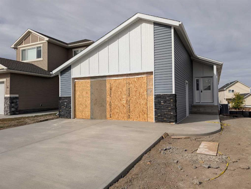 62 Sunwood Crescent SW, A2261685, Alberta,