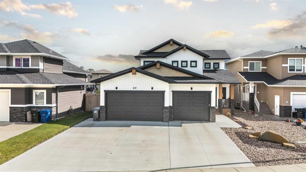 37 Arrowwood Close , A2261716, Alberta,