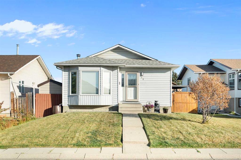 28 Whitworth Road NE, A2261737, Alberta,