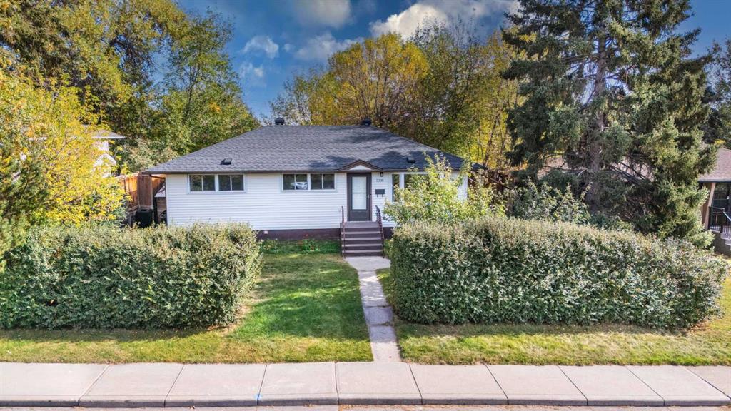 Main View of 5308 Thornbriar Road NW, Thorncliffe, Calgary, Alberta, T2K 2X6