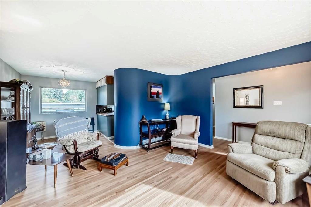 Fourth View of 126 Springwood Drive SW, Southwood, Calgary, Alberta, T2W 0K5