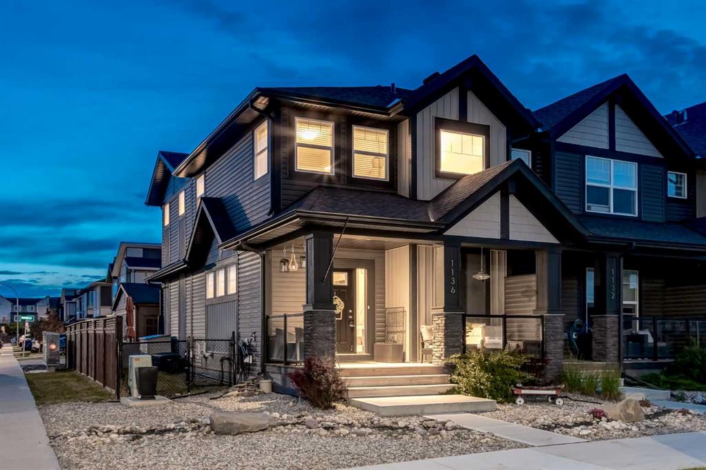 1136 MIDTOWN Lane SW, A2261980, Alberta,