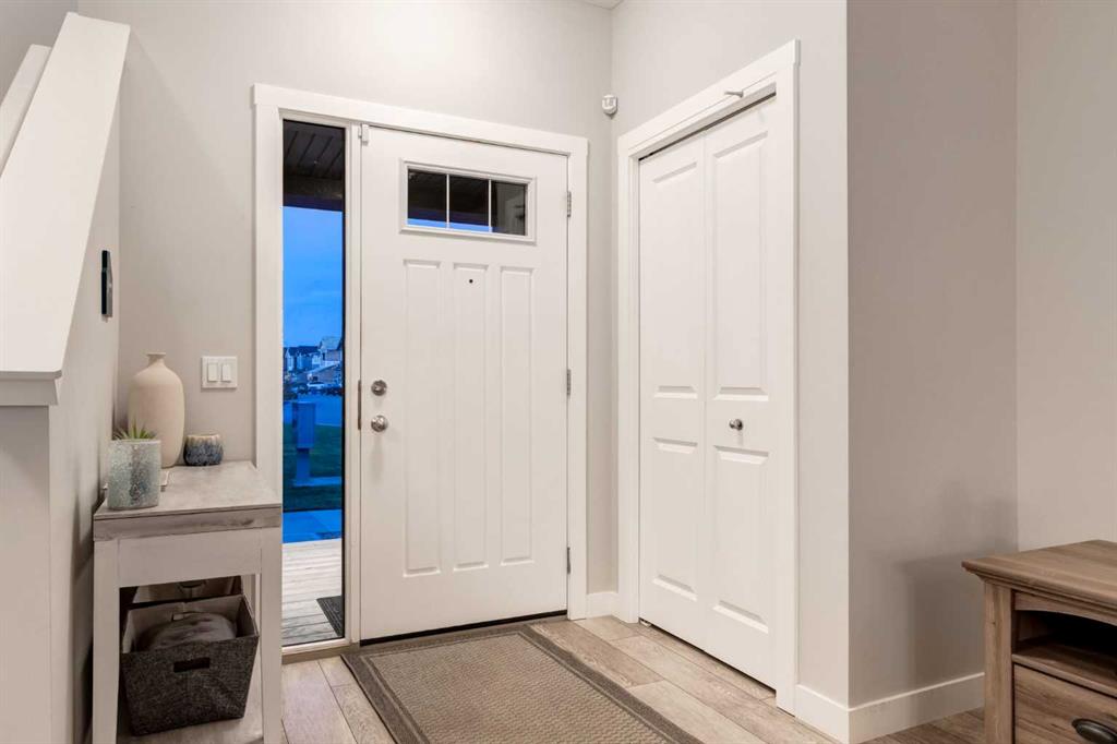 Third View of 1136 MIDTOWN Lane SW, Midtown, Airdrie, Alberta, T4B 4V8