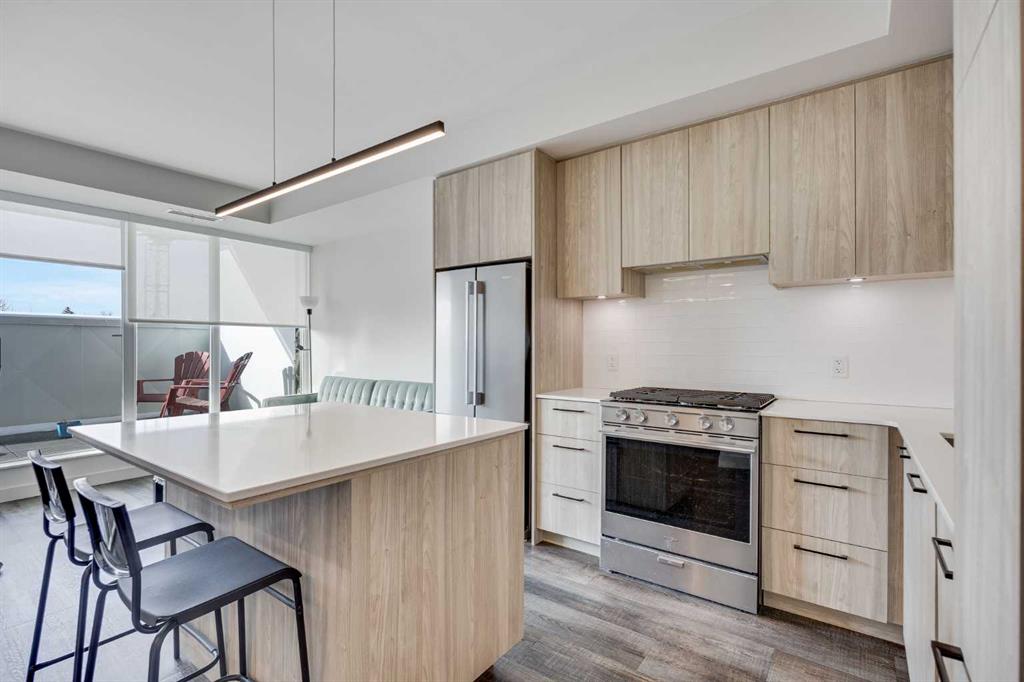Fourth View of 301, 1107 Gladstone Road NW, Hillhurst, Calgary, Alberta, T2N 1W1