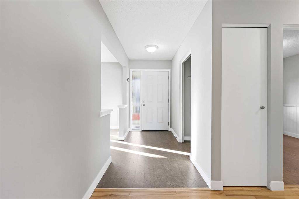 Third View of 331 Parkridge Green SE, Parkland, Calgary, Alberta, T2J 5G1