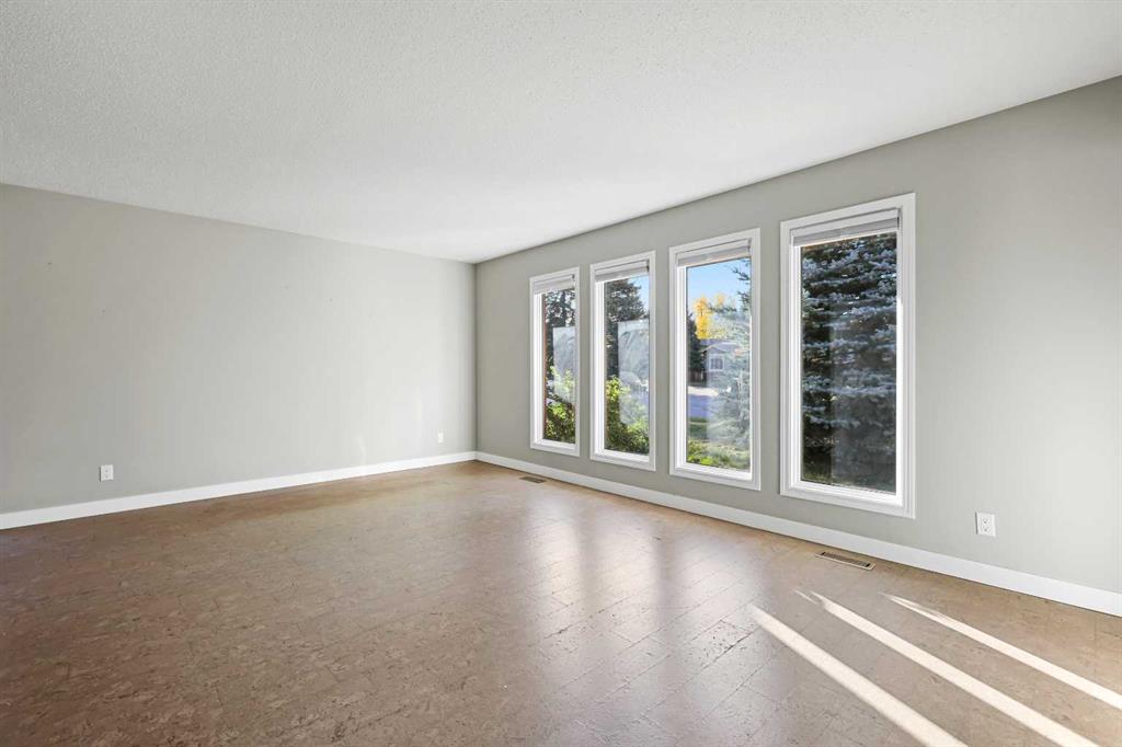 Fifth View of 331 Parkridge Green SE, Parkland, Calgary, Alberta, T2J 5G1