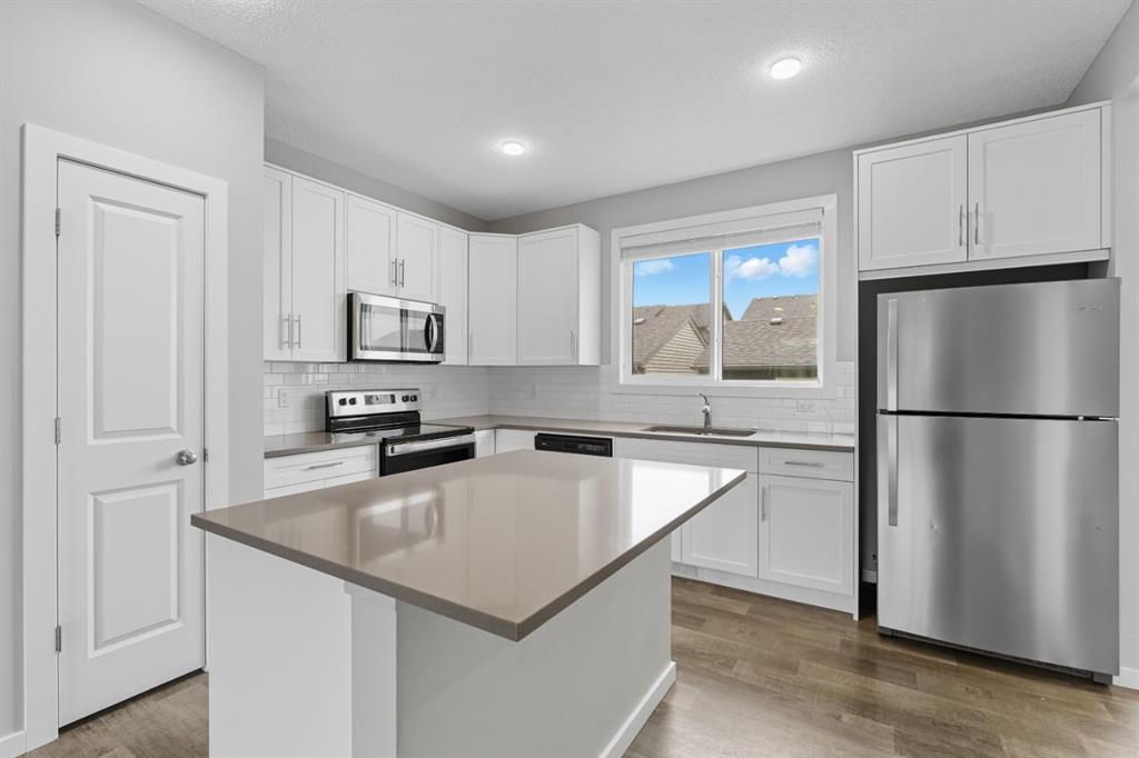 Fourth View of 167 Highview Gate SE, Lanark, Airdrie, Alberta, T4A3L6