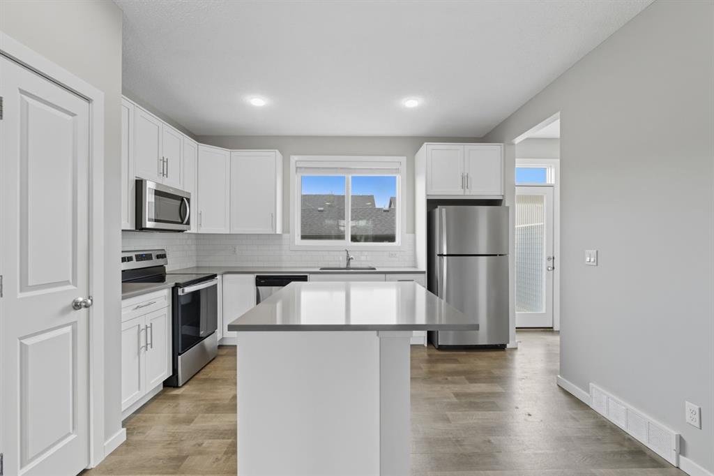 Fifth View of 167 Highview Gate SE, Lanark, Airdrie, Alberta, T4A3L6