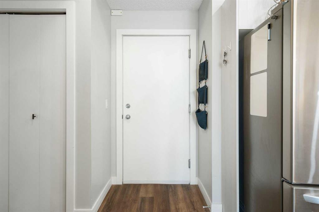 Third View of 303, 1000 15 Avenue SW, Beltline, Calgary, Alberta, T2R 0S6