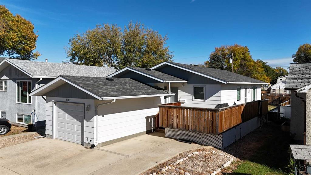 Fifth View of 5107 53 Street , NONE, Taber, Alberta, T1G 1M4