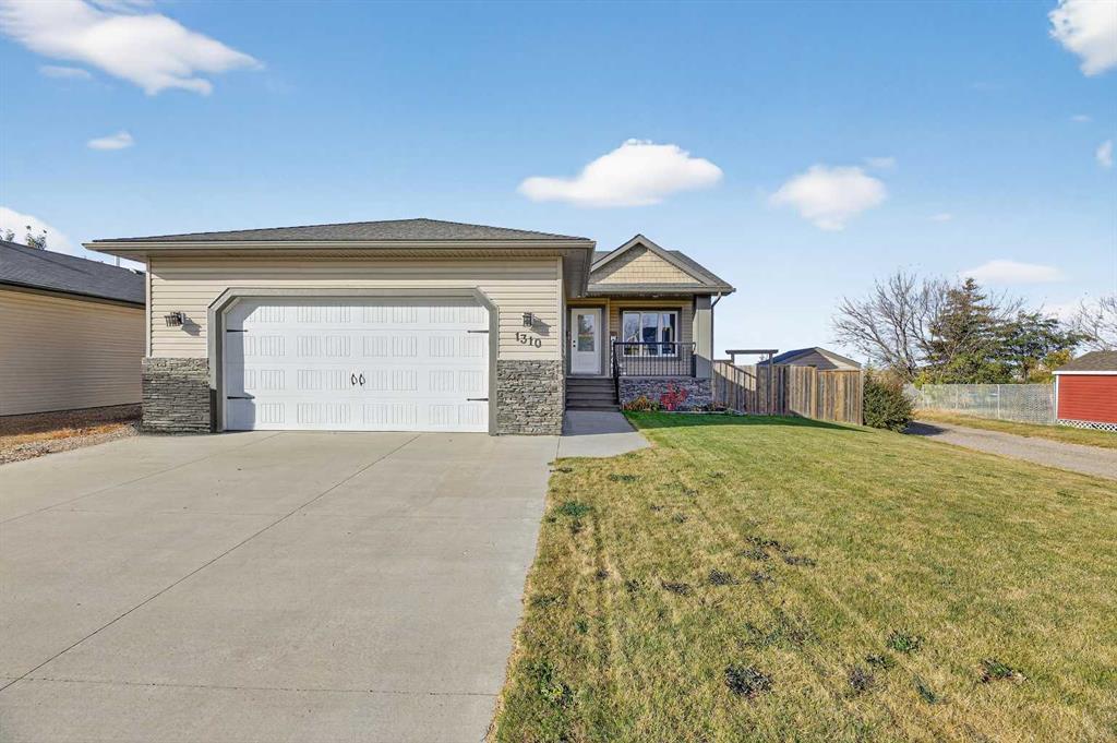 1310 Westview Drive , A2262504, Alberta,