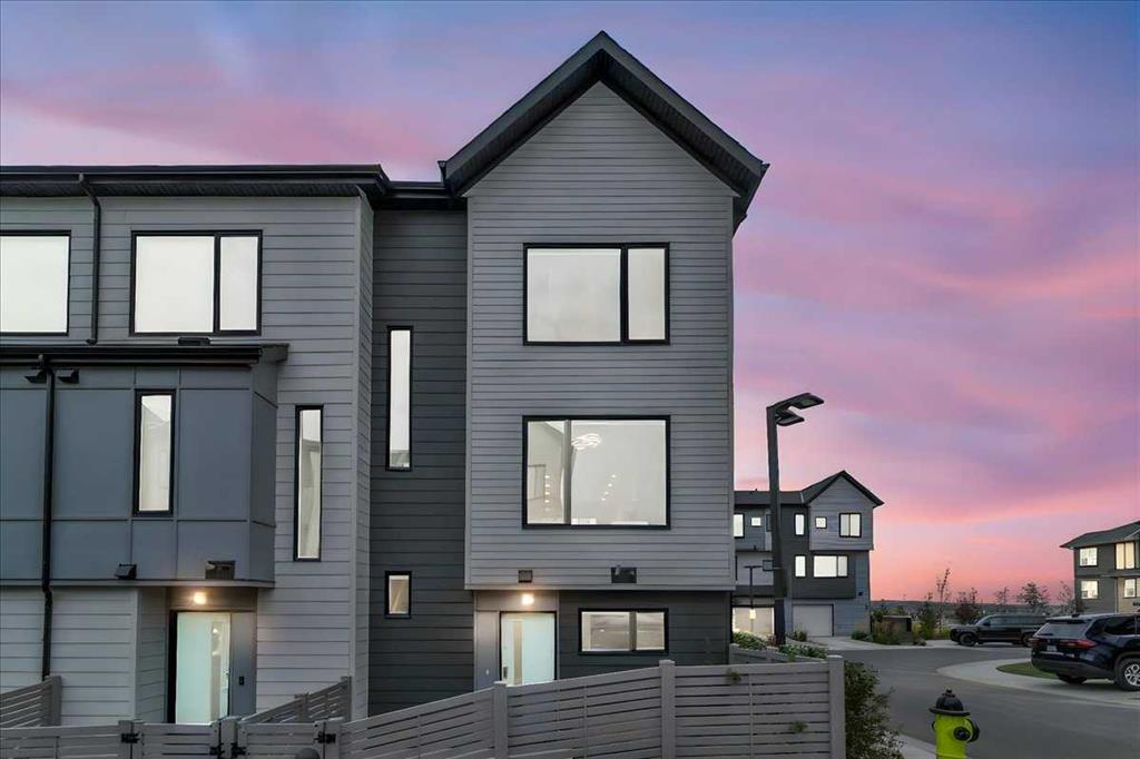 Main View of 203 Evanscrest Square NW, Evanston, Calgary, Alberta, T3P 1S2