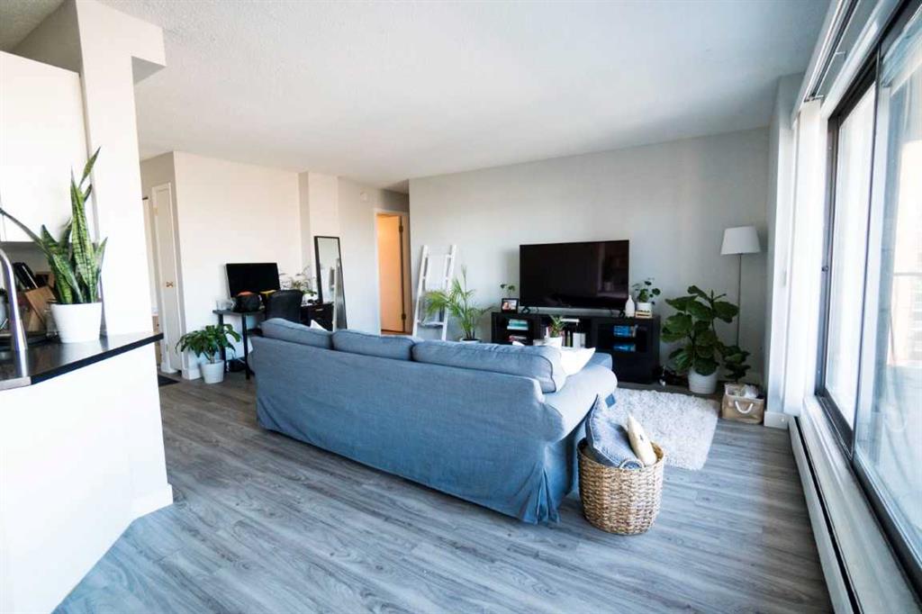 Fourth View of 903, 1330 15 Avenue SW, Beltline, Calgary, Alberta, T3C 3N7