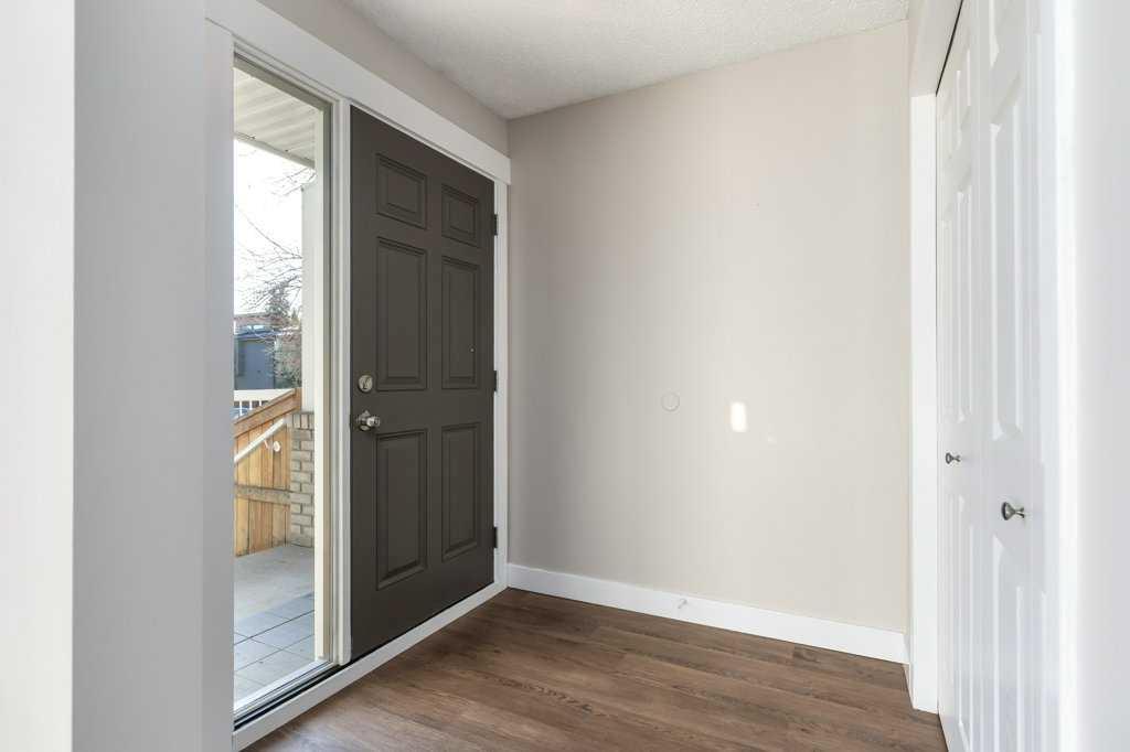 Fourth View of 4, 1939 25A Street SW, Killarney/Glengarry, Calgary, Alberta, T3E 1Y6