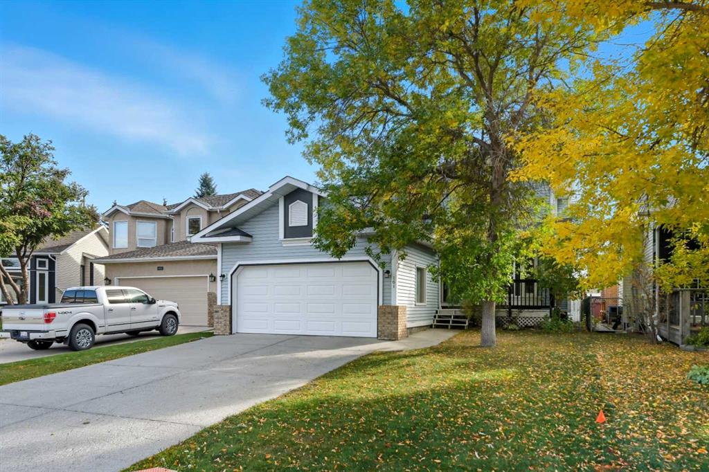 Third View of 161 Douglasbank Way SE, Douglasdale/Glen, Calgary, Alberta, T2Z 1V7