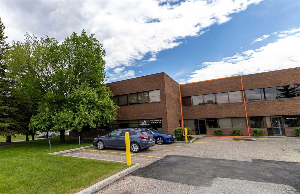 2447 42 Avenue NE, A2262663, Alberta,