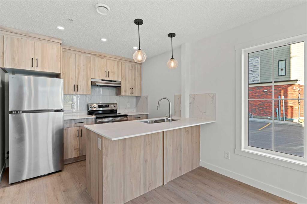 109, 156 Park Street , A2262676, Alberta,