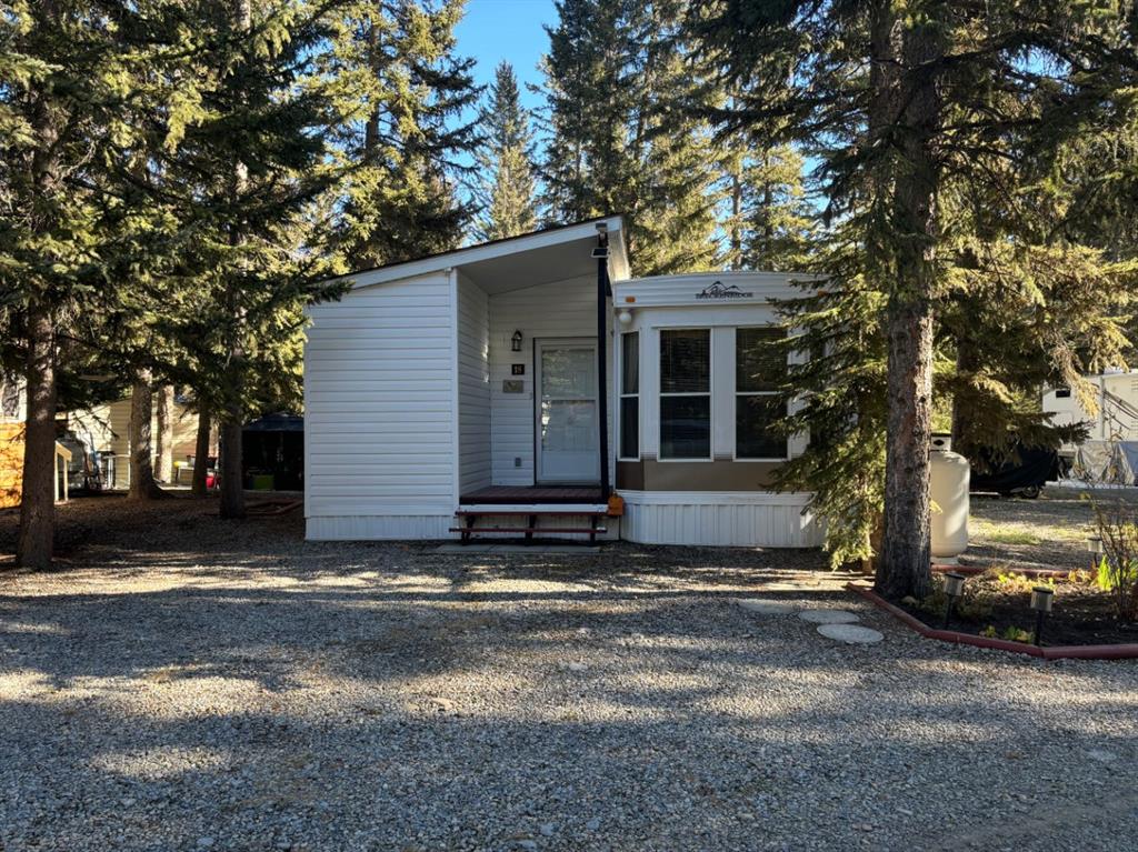 18, 200 4th Ave SW  , A2262727, Alberta,