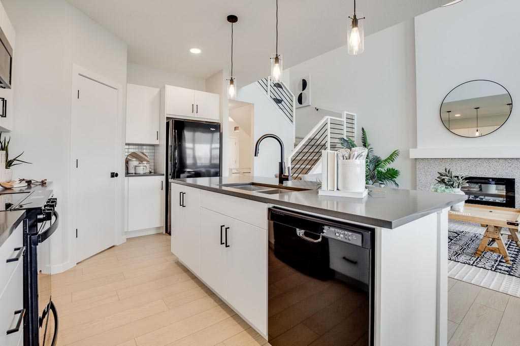 Fifth View of 182 Walgrove Manor SE, Walden, Calgary, Alberta, T2X 5N9