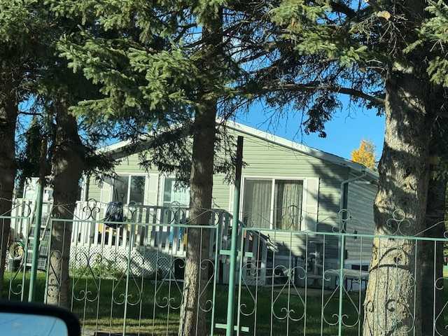 6620 5 Avenue , A2262738, Alberta,